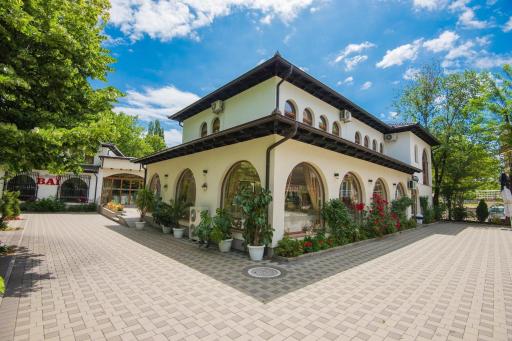 Hotel Camp Karagaq - Housity