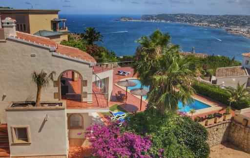 Villa Cuesta de San Antonio, - Housity