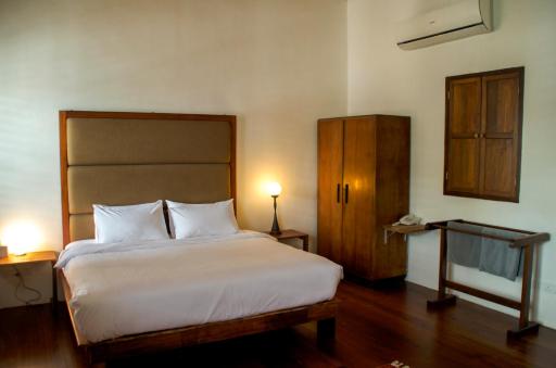 Ren I Tang Heritage Inn - Housity