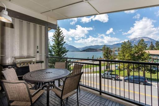 Lake Cliffe E-305 - Dillon - Housity