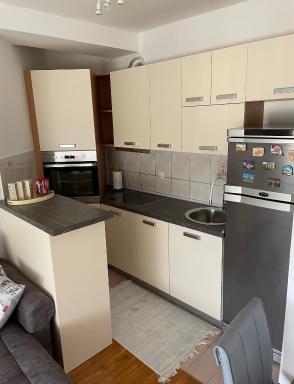Lara - Housity