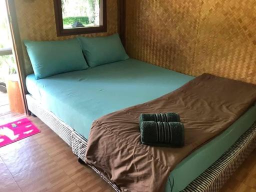 Thetreehutsheepfarm. - Housity