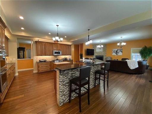 9 Bedroom Saratoga Home with Heated Pool, HotTub By Skiing, Track, Beach, Lake, SPAC, Golf, Town, And Lake George! - Housity
