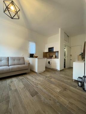 Monaco Cosy Studio - Housity
