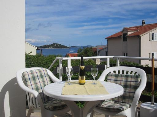 Apartment Tisno Residence - Housity
