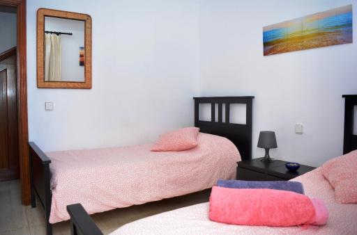 Habitacion doble San Bartolomé - Dos camas - Housity