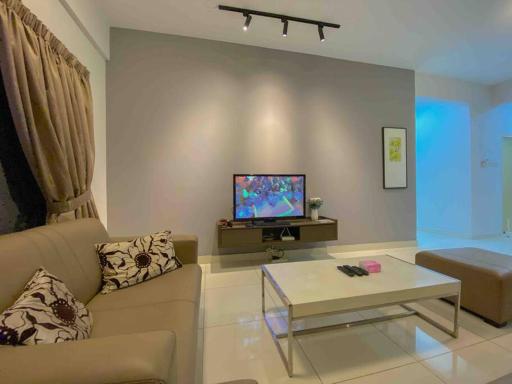 Setiawalk Puchong Penthouse 8-10Pax 4R3B - Housity