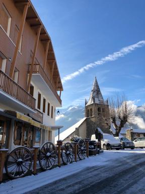 Appartement rez de jardin montée de l'alpe d'Huez - Housity