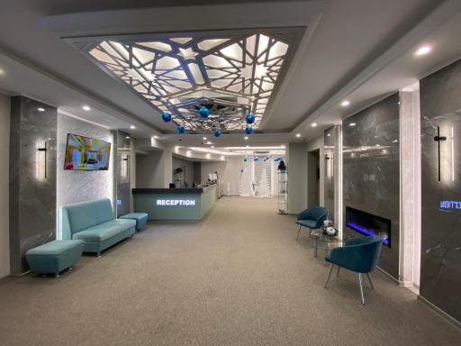 Irbis Hotel - Housity