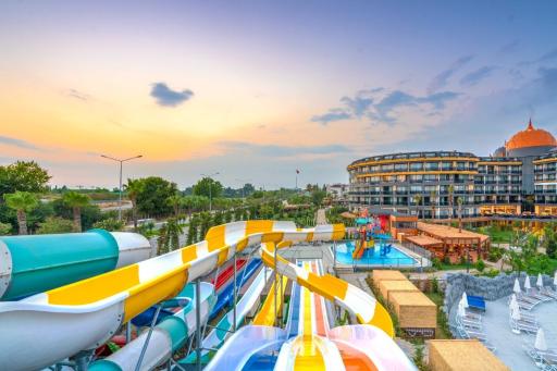 Arnor De Luxe Hotel & Spa - Housity