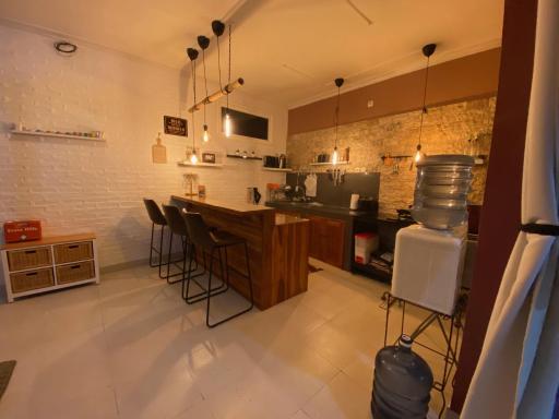 Complete House with fast stabil Internet in Bale Pelangi Sandik Lombok - Housity