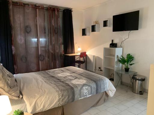 Nîmes studio parking Dhuoda - Housity