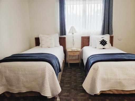 Baby Quail Inn - Housity