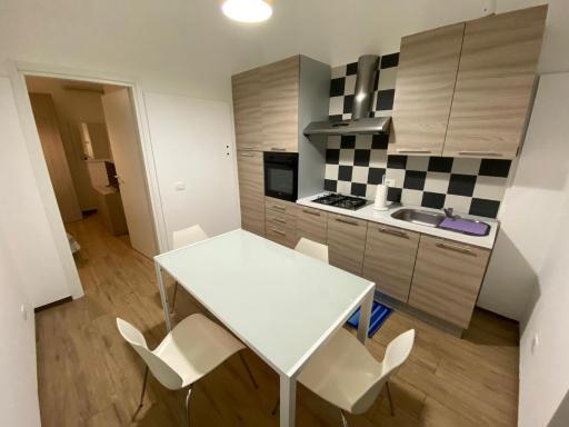 Al civico 6 - Housity