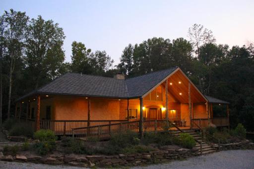 Makanda Inn - Housity