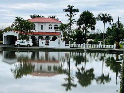 Sunny Villa Homestay - Housity