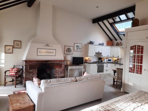 The Shippon, Parc yr Odyn, Pentraeth, Anglesey LL75 8UL - Housity