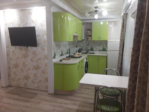 Uiutnaia studiia v tsentre goroda kramators k - Housity