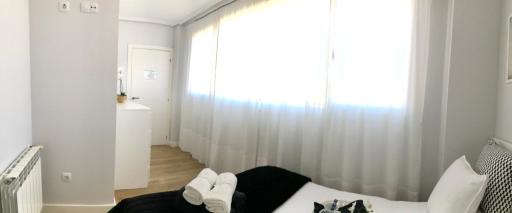 Apto Vistas Mar y Monte Céntrico Garaje Gratis - Housity