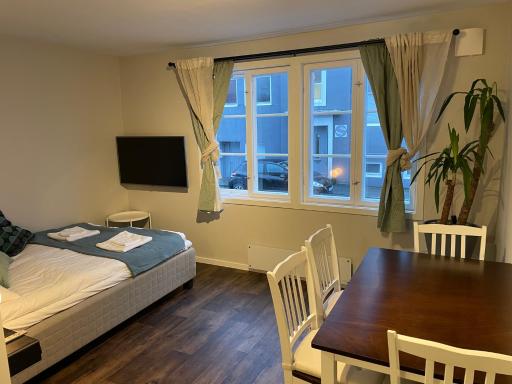 Central Studio Apartment - Housity