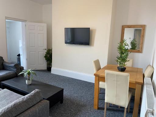 Newcastle Apartment 2 - Free Parking - Housity