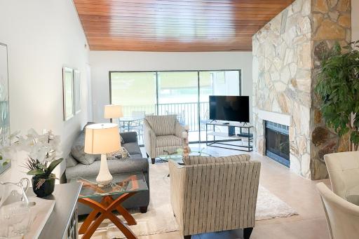 Sunny Partridge Paradise - Housity