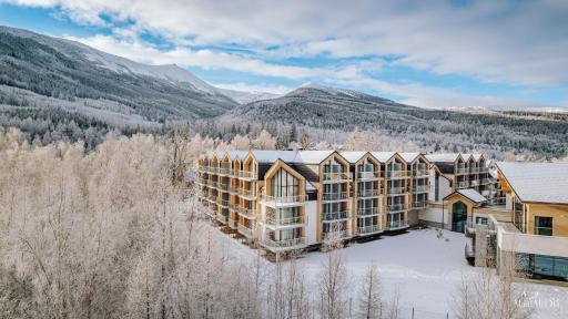 Green Mountain 5* Hotel - Housity