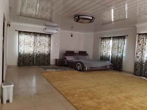 PhaGibs Inn Hotel - Housity