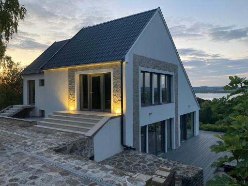 Tihany Panorama House - Housity