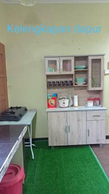 Al-Kautsar 3BR Kid's Pool Aircond & Wi-Fi - Housity