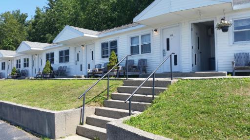 White Birches Motel - Housity