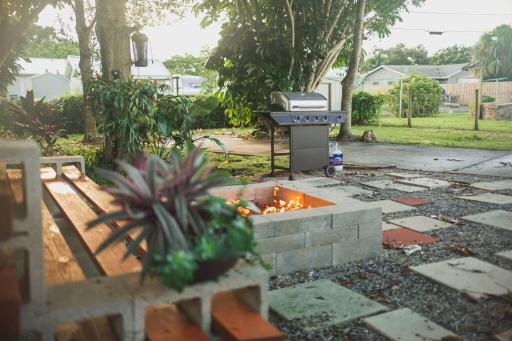 Charming home, minutes from the beach - Housity