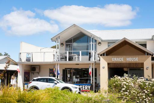 Bo'Vine Holiday Apartment - Housity