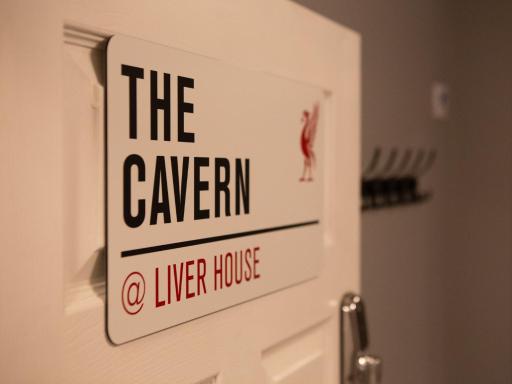The Cavern Apartment @ Liver House - Housity