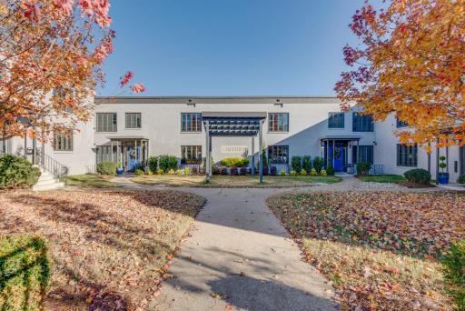 Apartment by Vandy Minutes to Downtown -102 - Housity