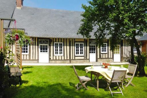 Holiday home in Crasville la Roquefort - Housity