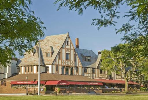 Red Coach Inn - Housity