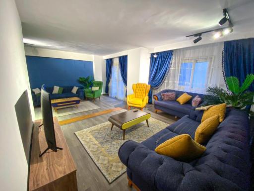 Luxury 3 bed apartment in Alexandria with side beach view - Housity