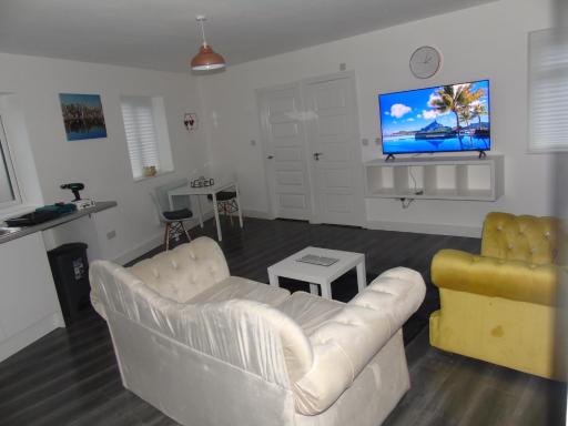 Flats, 1 Longfield Rd Bolton - Housity