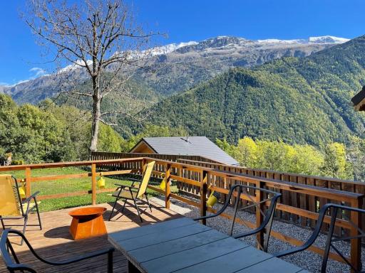 Allemond - Restful 2 bed apartment for ski, cycle & family - Housity