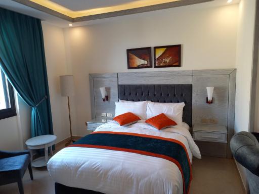 Petra Canyon Hotel - Housity