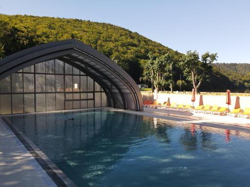 Camping Domaine du Lac Chambon - Housity