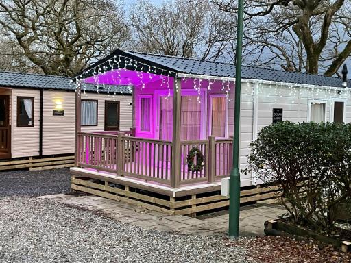 Snowdonia Holidays Caravan Hire - Aberdunant Park - 111 Silver Birch - Housity