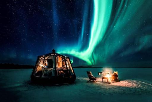 Northern Lights Glass Igloo Getaway For Couples - Housity