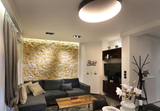 LA Larissa Luxury Apartments Koronis - Housity