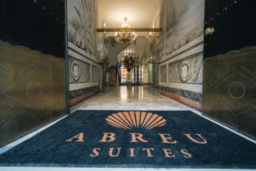 Apartamentos Abreu Suites - Housity