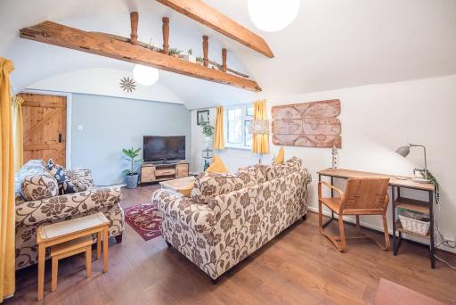 Suncatch Corner, Saxmundham - Housity