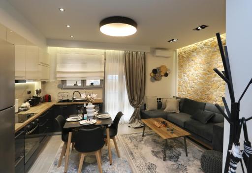 LA Larissa Luxury Apartments Koronis - Housity