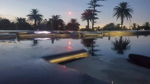 Modern & Light CBD unit, walk to beaches & cafes - Housity
