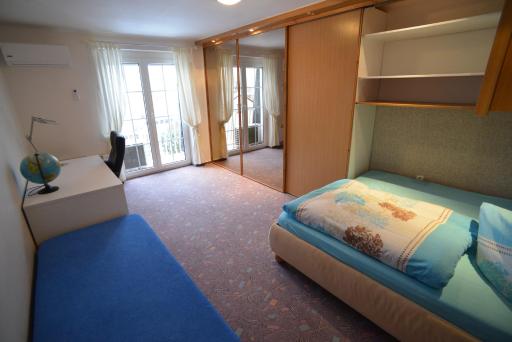 Apartment near Lake in Pilsen - Housity
